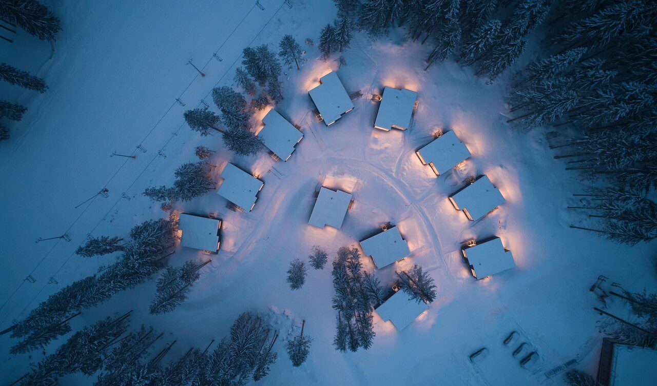 Leśne apartamenty przy Hotelu Bjornson - projekt Ark-shelter - foto BoysPlayNice