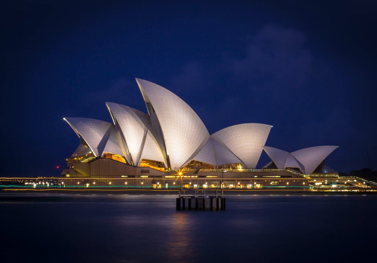 Opera w Sydney - informacje i ciekawostki - foto Caleb Russell - Unsplash