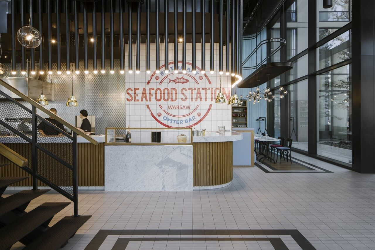 Seafood Station Restaurant & Oyster Bar - projekt Jan Sikora - foto Yassen Hristov