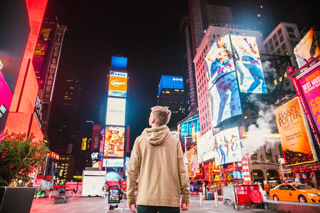 Times Square w Nowym Jorku - foto Andreas Kruck - Unshplash