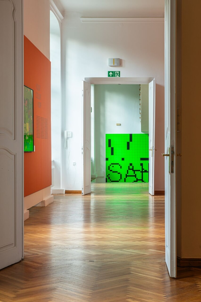Projekt przestrzeni wystawienniczej SAINER. KOL∞R spod kreski Biuro Kreacja - foto Rafał Kołsut, Aleksandra Mac