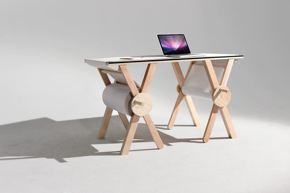 Biurko Memory Desk – idealne do robienia notatek