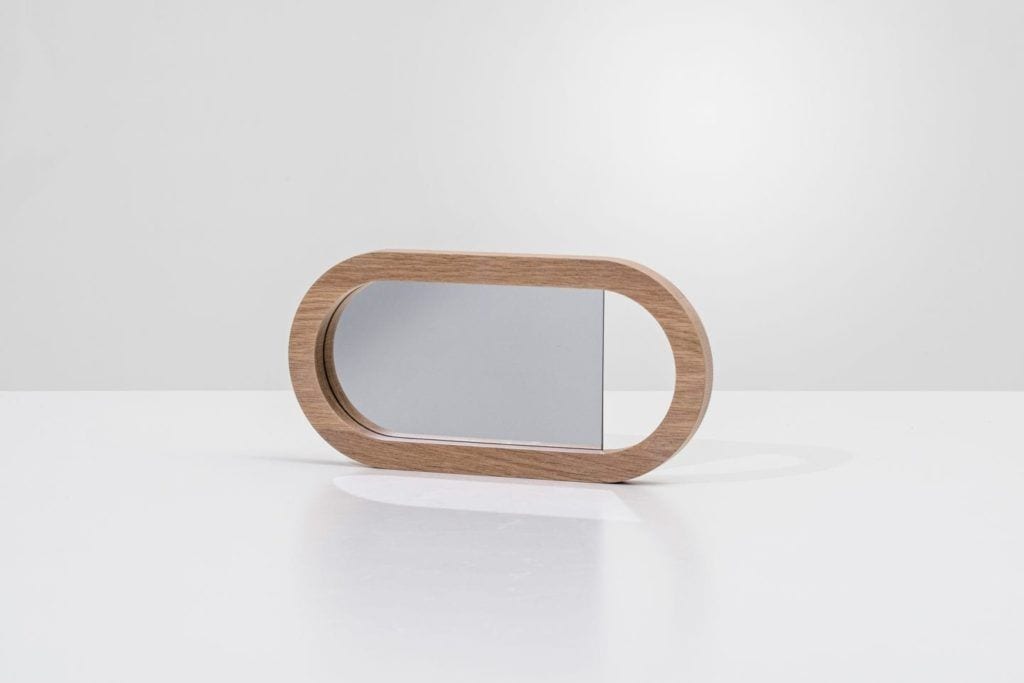 Living hand mirror kolekcja Living od BoConcept