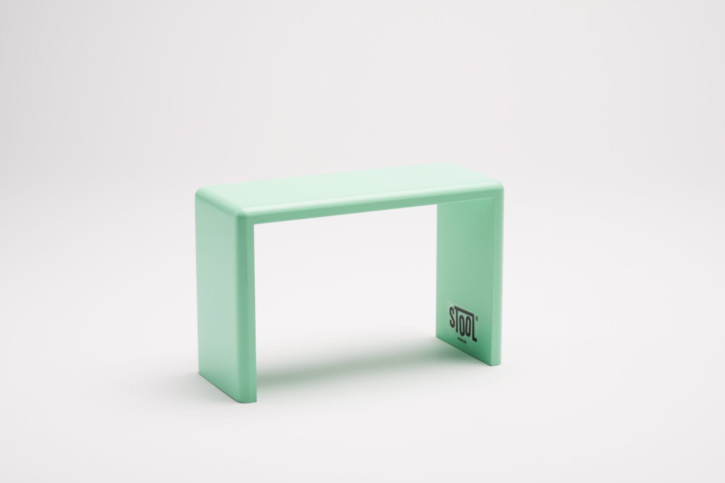 STOOL: stołek toaletowy