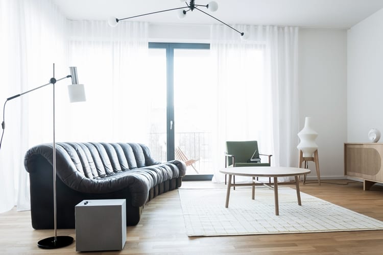 Minimalistyczne mieszkanie 2+1 od Loft Kolasiński