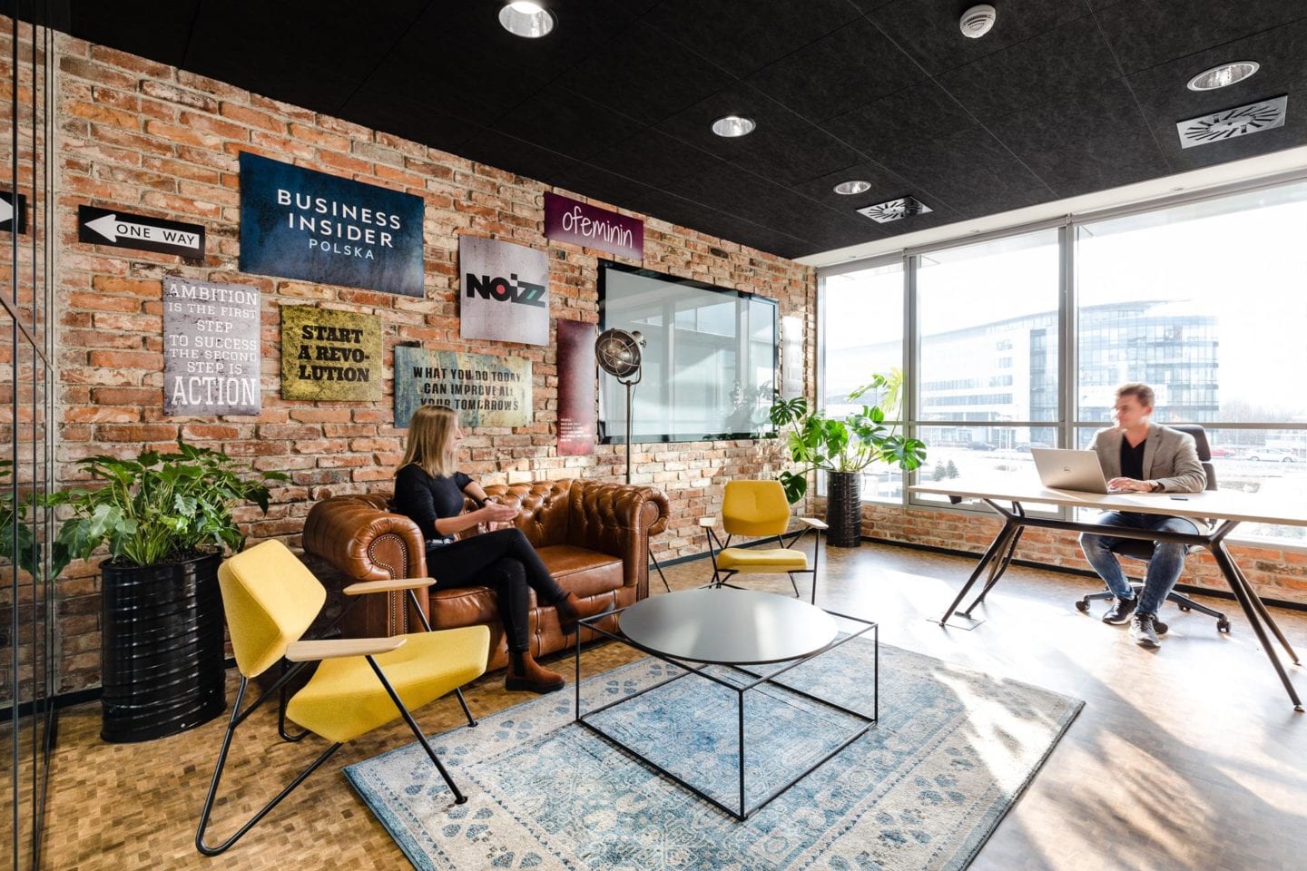 Neon Innovation Hub, to miejsce gdzie tworzą się idee