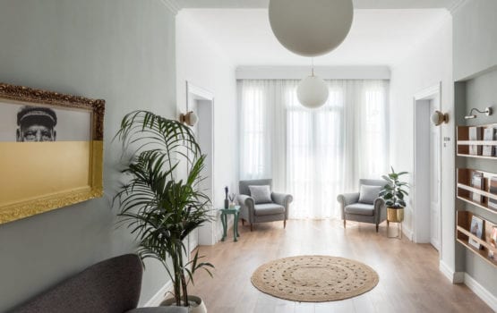 Hotel Dom Anthemion projektu studia Normless w Kawali