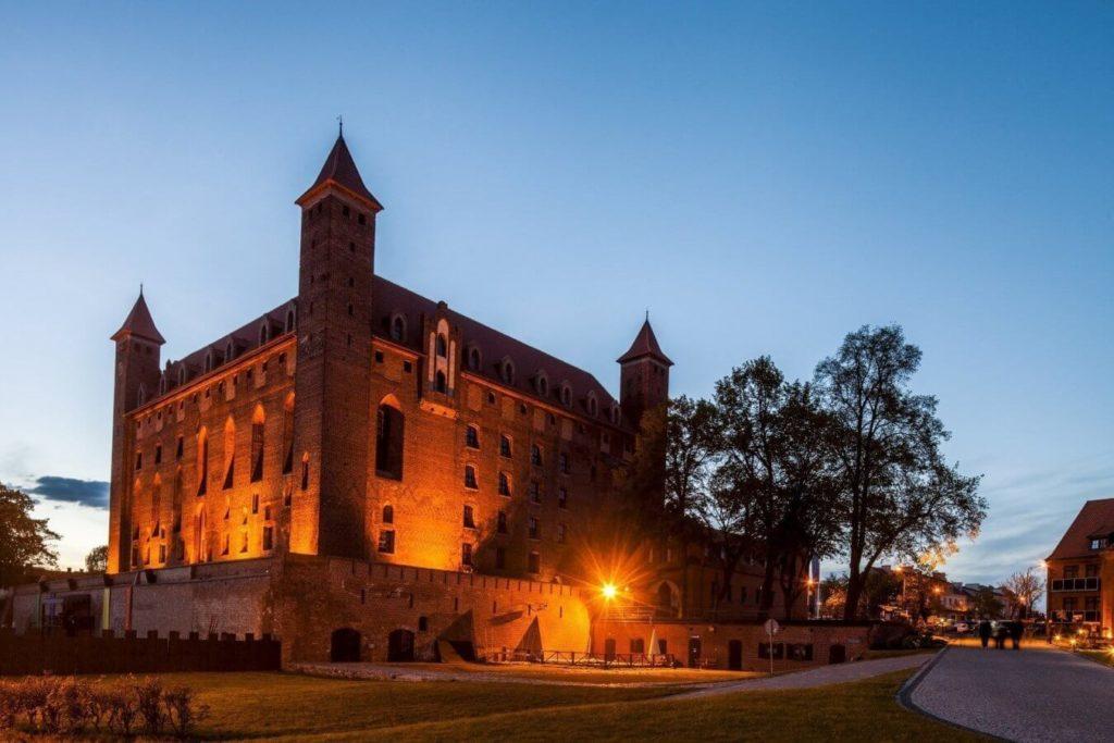 Hotel Zamek Gniew - hotel, apartamenty, restauracja, basen, SPA