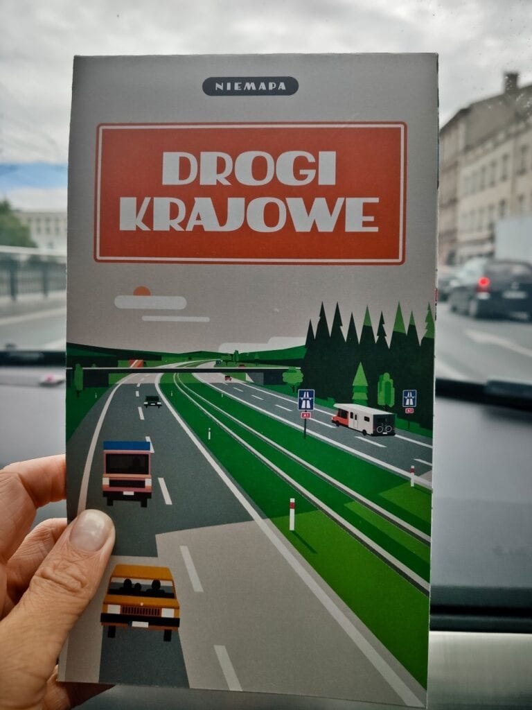 "NIEMAPA Drogi krajowe " - popularny przewodnik w nowej odsłonie - kolektyw Mamy Projekt