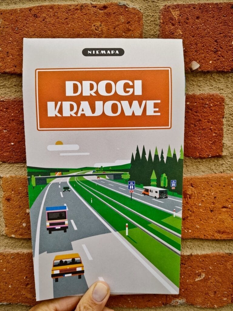 "NIEMAPA Drogi krajowe " - popularny przewodnik w nowej odsłonie - kolektyw Mamy Projekt