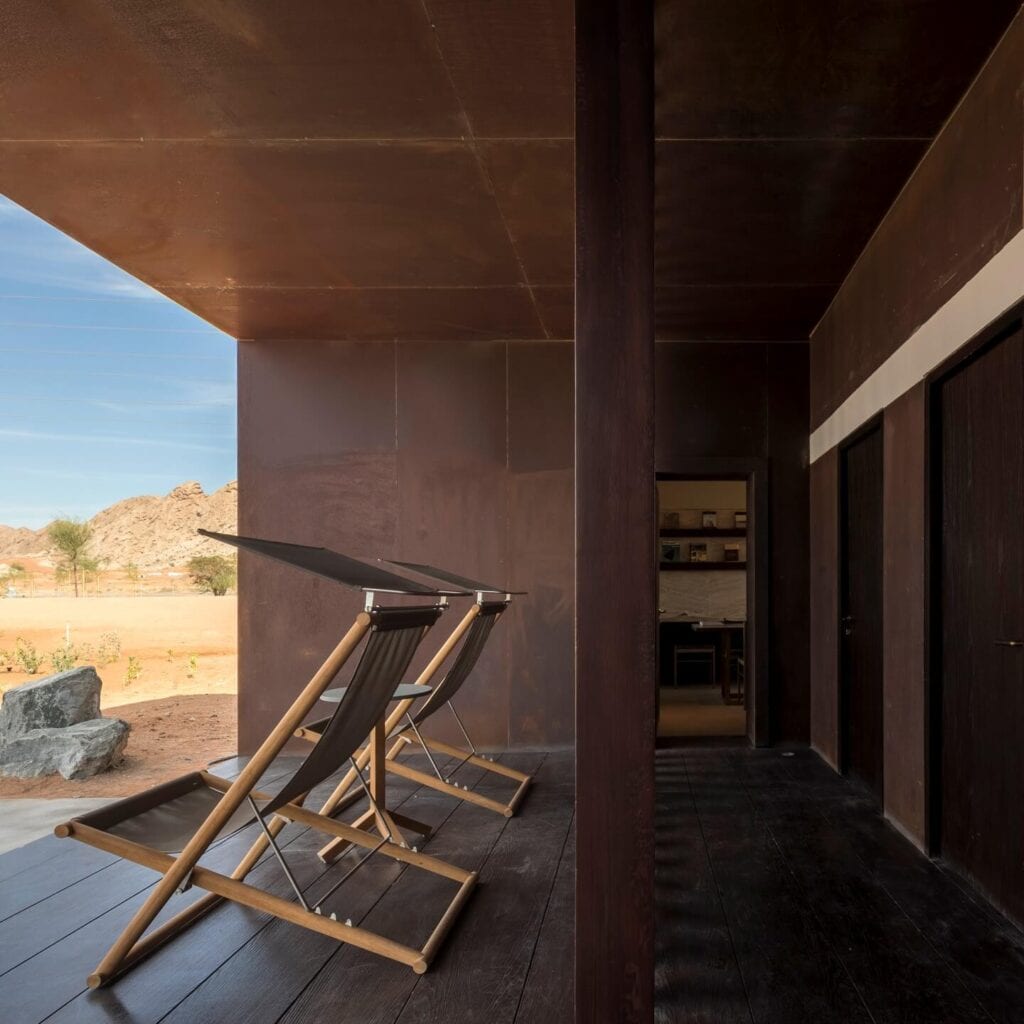 Hotel Al Faya Lodge projektu pracowni ANARCHITECT - architekt Jonathan Ashmore - zdjęcia Fernando Guerra