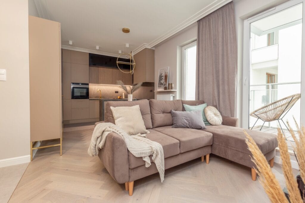 Decoroom i modern classic w stylowym apartamencie - zdjęcia Marta Behling, Pion Poziom