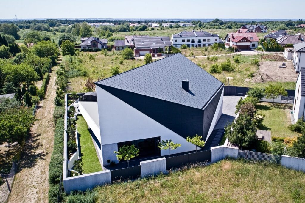 RE: TRIANGLE HOUSE - dom na planie trapezu od REFORM Architekt - Marcin Tomaszewski