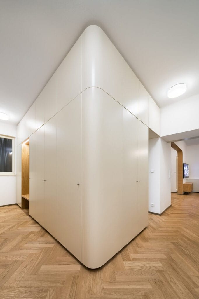 Apartament w Dejvicach - miejsce pełne nowoczesnych inspiracji - foto Studio Flusser