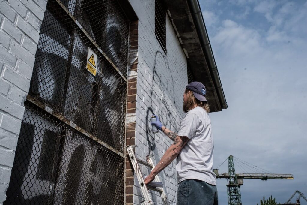 Streetartowy projekt na terenie dawnej Stoczni Gdańsk