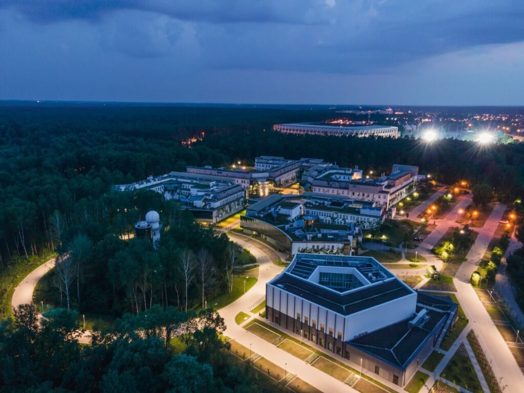 Biblioteka Uniwersytecka w Białymstoku od DEMIURG Project - foto Maciej Lulko