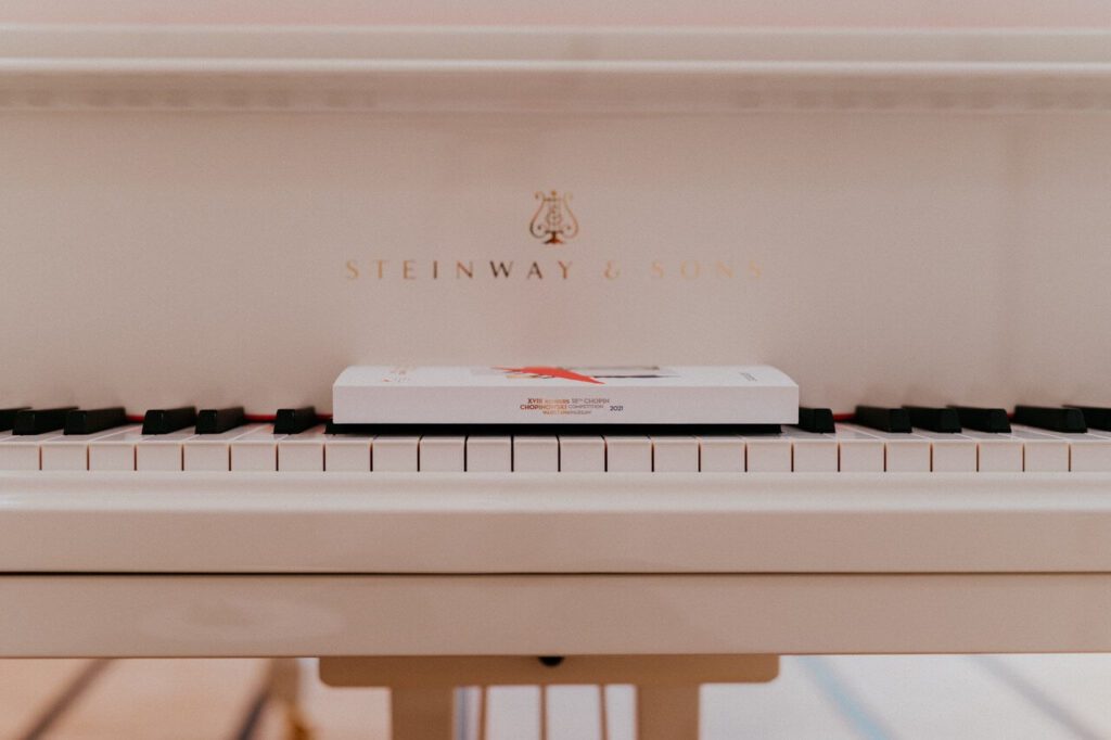 Riff Pianosalon - warszawski dom fortepianów Steinway & Sons - foto Izabella Kędzierska