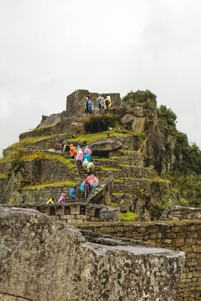 Machu Picchu - miasto w chmurach - foto Beatriz Ramos - Unsplash