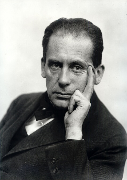 Walter Gropius - założyciel szkoły Bauhaus