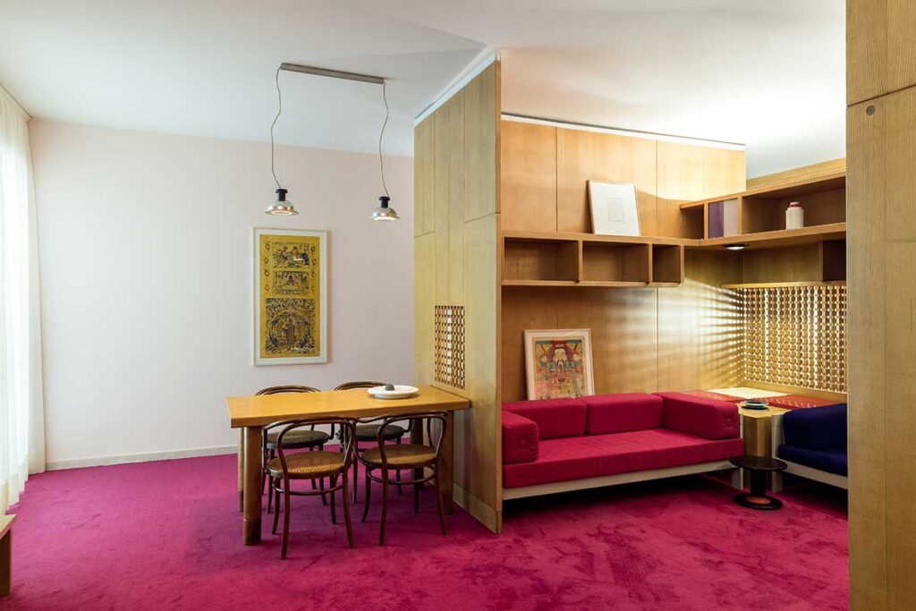 Apartament Ettore Sottsassa z lat 60. zrekonstruowany w Mediolanie przez Triennale Milano