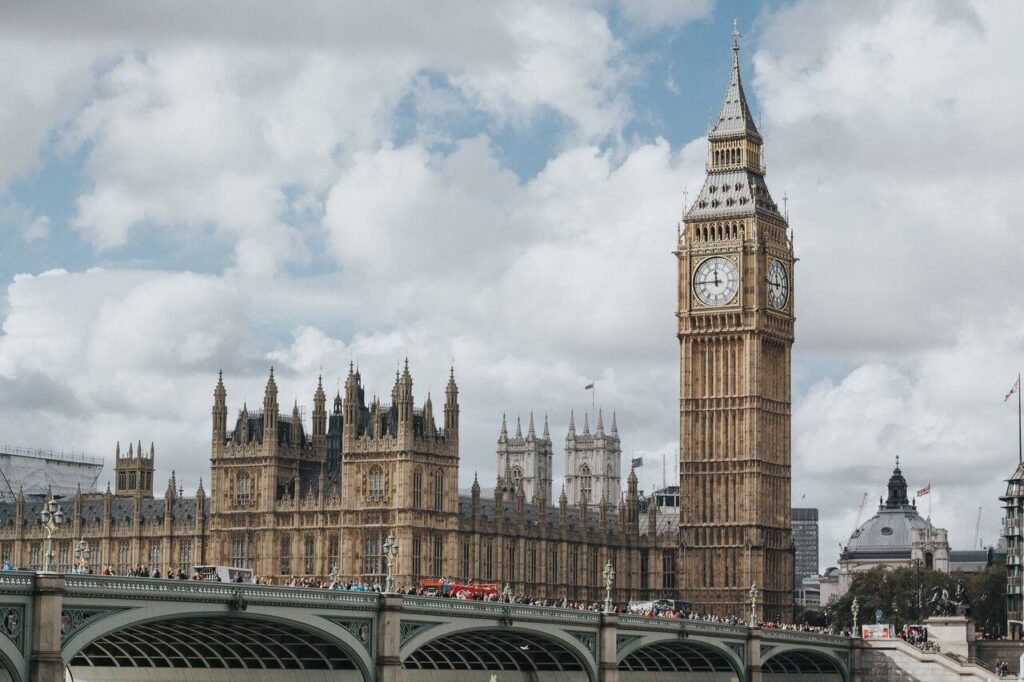 Big Ben w Londynie – foto Marcin Nowak - Unsplash