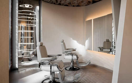 Ruby Blue – salon fryzjerski projektu NOKE Architects