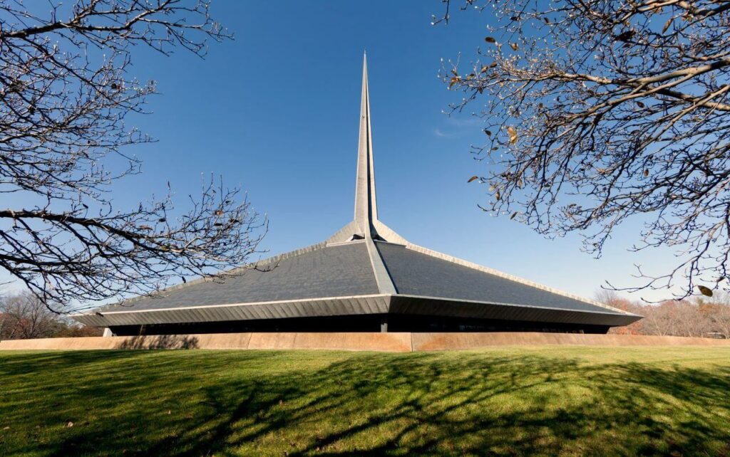 North Christian Church - projekt Eero Saarinen