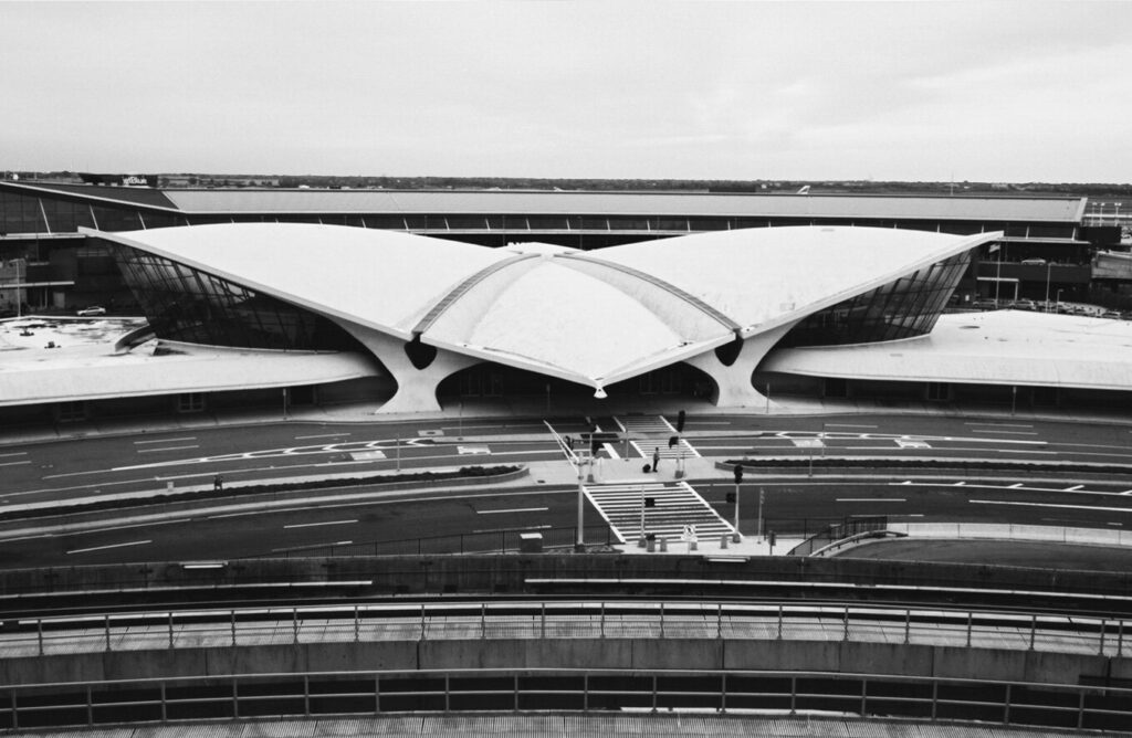 TWA flight center - projekt Eero Saarinen