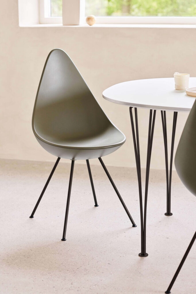 Fritz Hansen - Drop chair