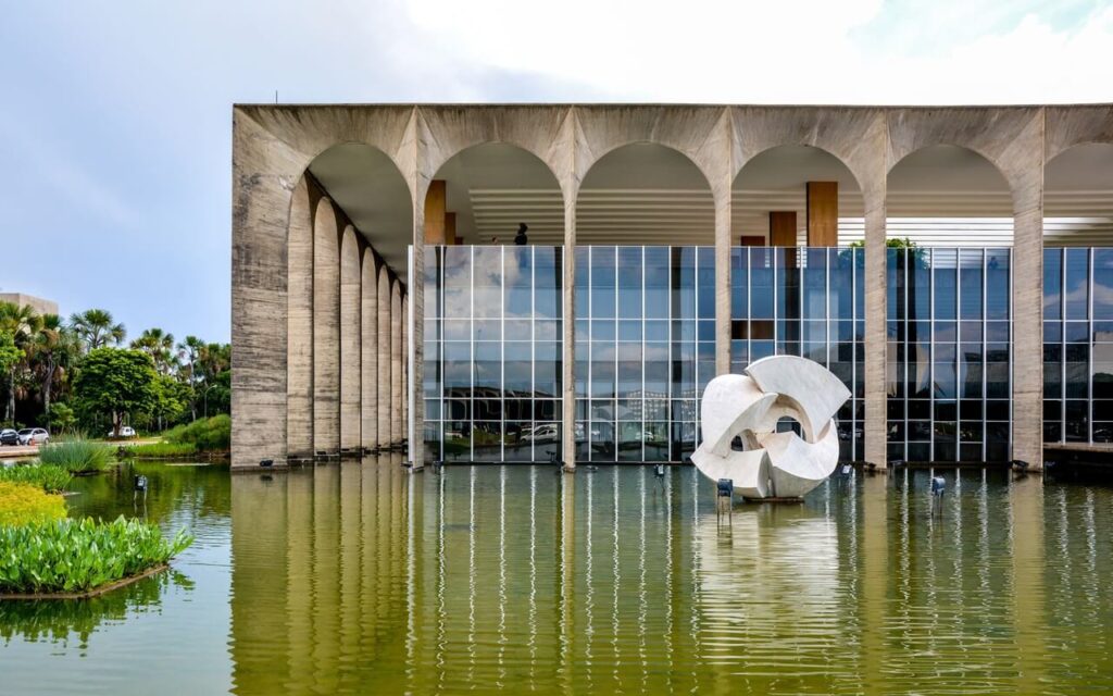 Oscar Niemeyer - Pałac Itamarati - foto Gonzalo Viramonte