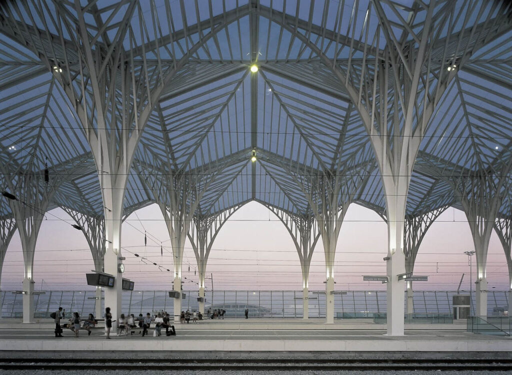 Santiago Calatrava Valls - Oriente Station