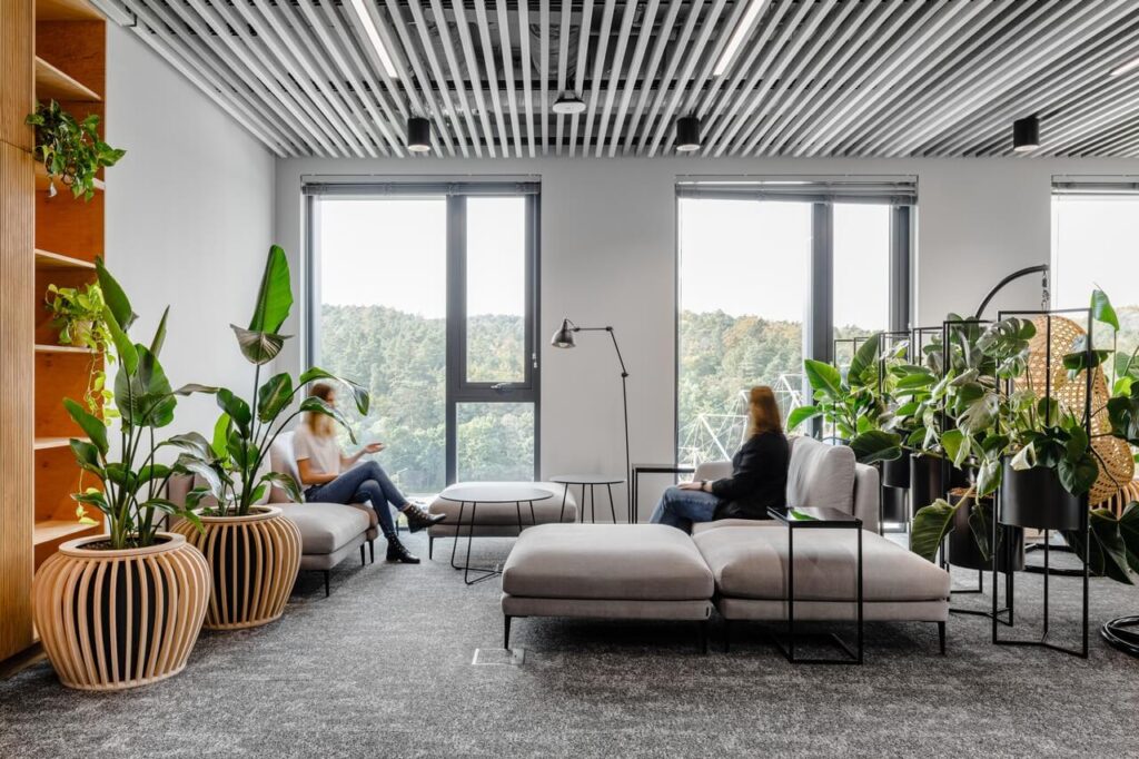 Gdyńskie biuro w style hygge dla Maersk Polska - projekt Workplace - foto Adam Grzesik