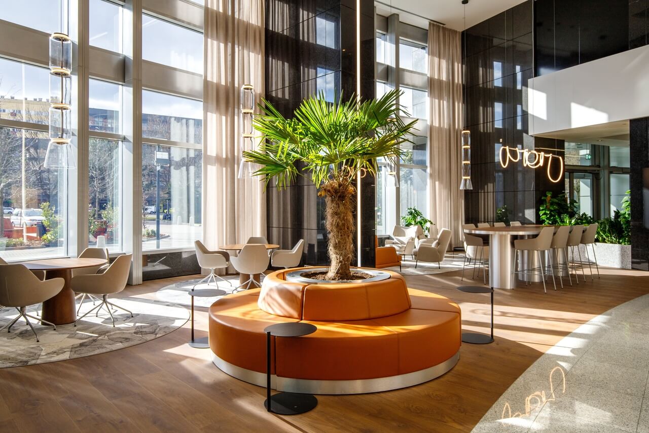 Nowe lobby Warsaw Trade Tower - elegancja i funkcjonalność - projekt MIXD