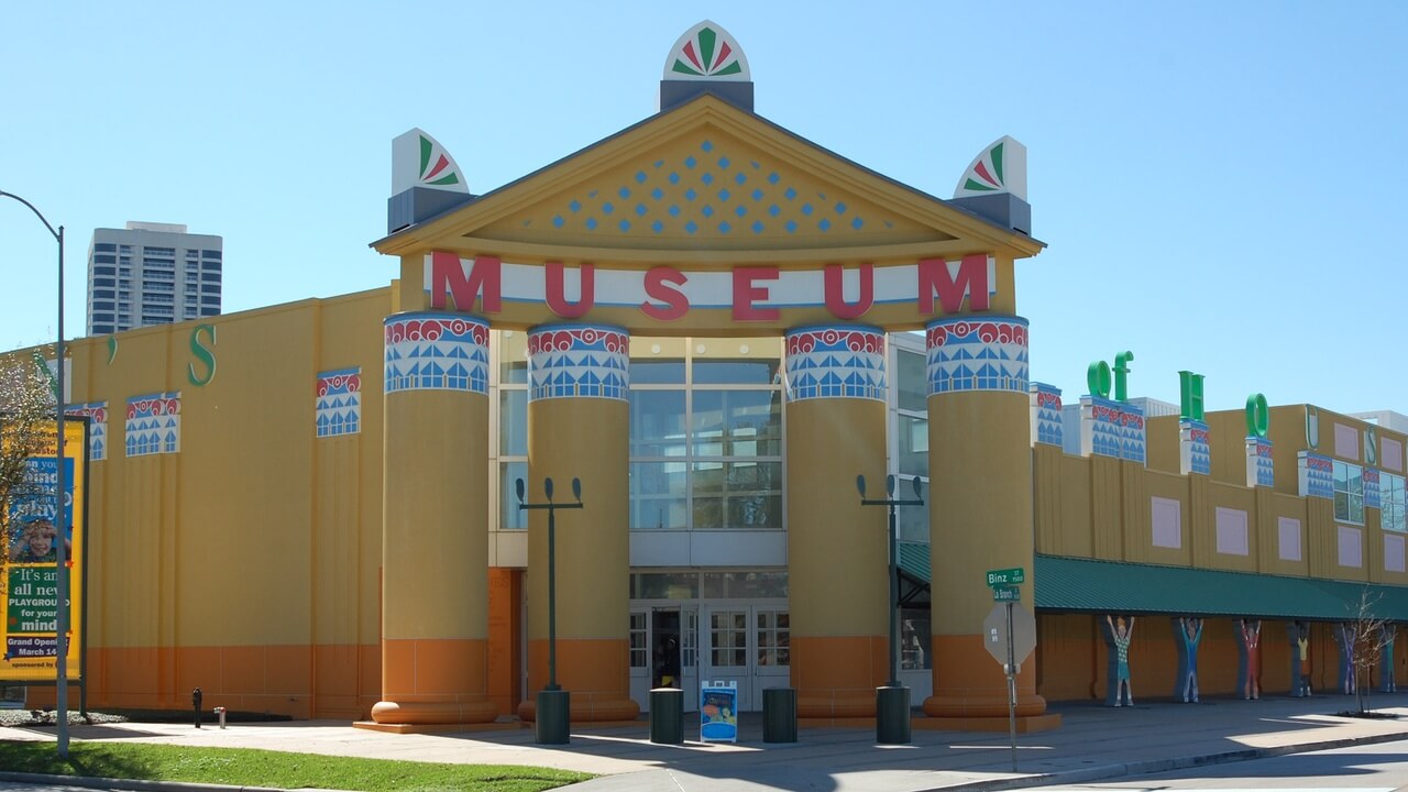 Robert Venturi - Children's Museum Houston