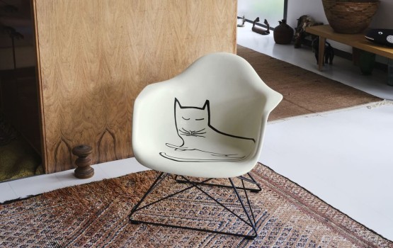 Fotel Eames z kotem Steinberga – limitowana edycja 500 sztuk
