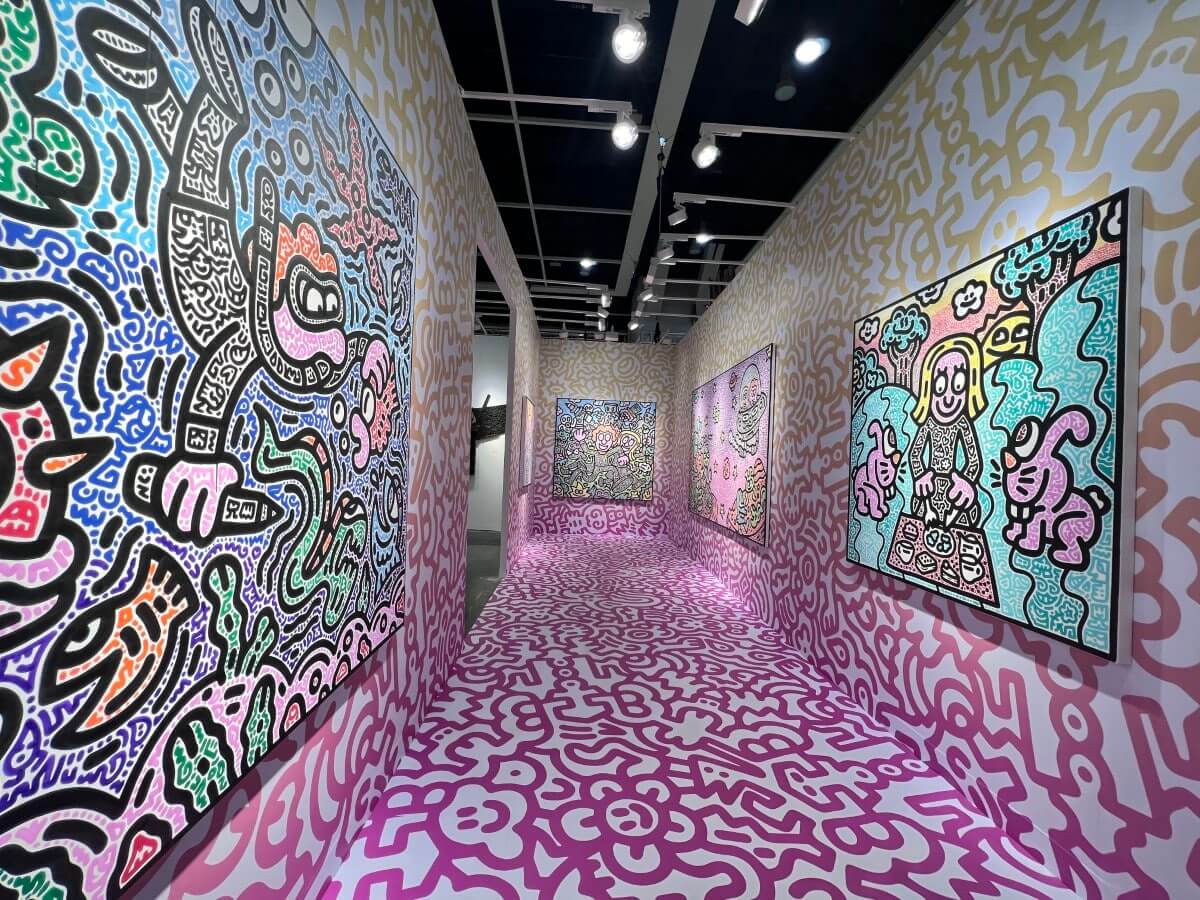 Sztuka od Mr. Doodle w Art Basel Hongkong - foto Pearl Lam Galleries