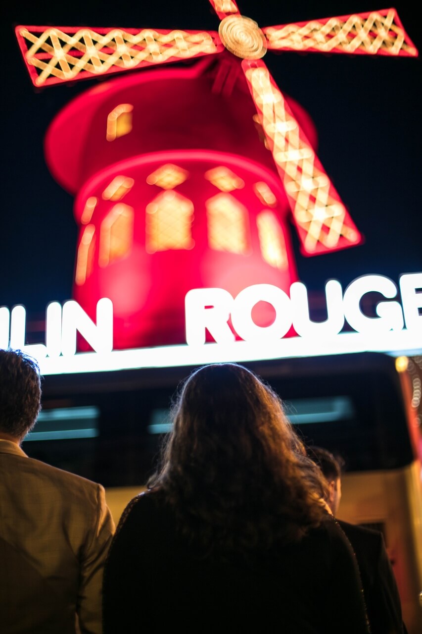 Moulin Rouge w Paryżu - foto Erik Witsoe - Unsplash