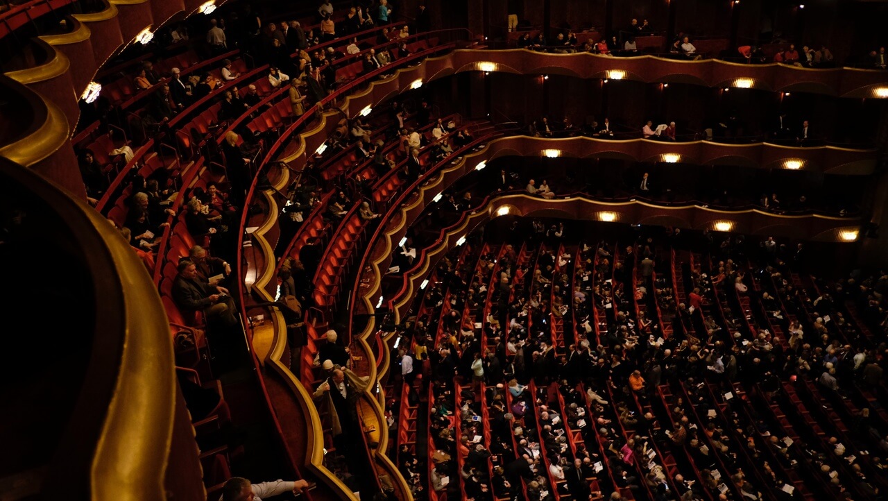 The Metropolitan Opera - foto Alev Takil - Unsplash