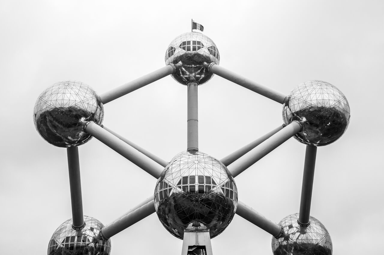 Atomium Brussels - foto Leonhard Niederwimmer - Unsplash