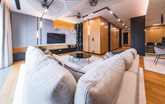 190-metrowy apartament w sąsiedztwie warszawskich Łazienek Królewskich