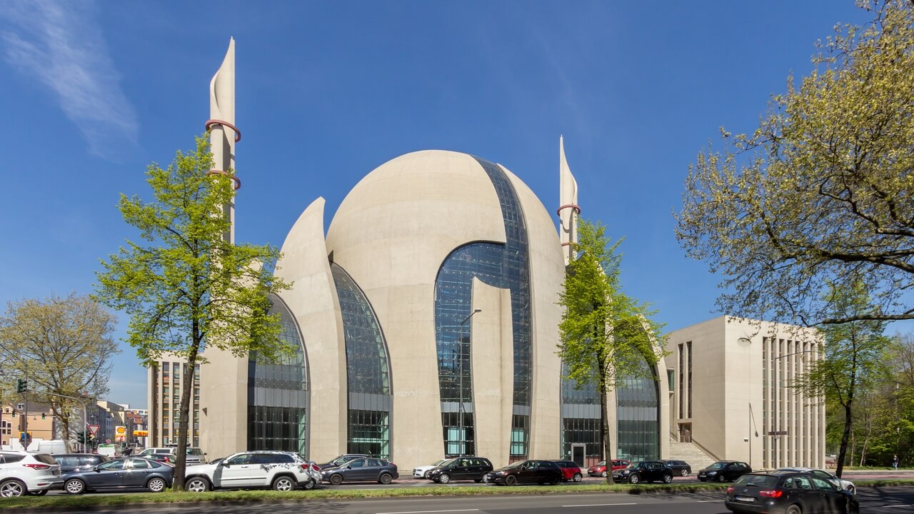 Gottfried Böhm - DITIB-Zentralmoschee Köln - foto Raimond Spekking