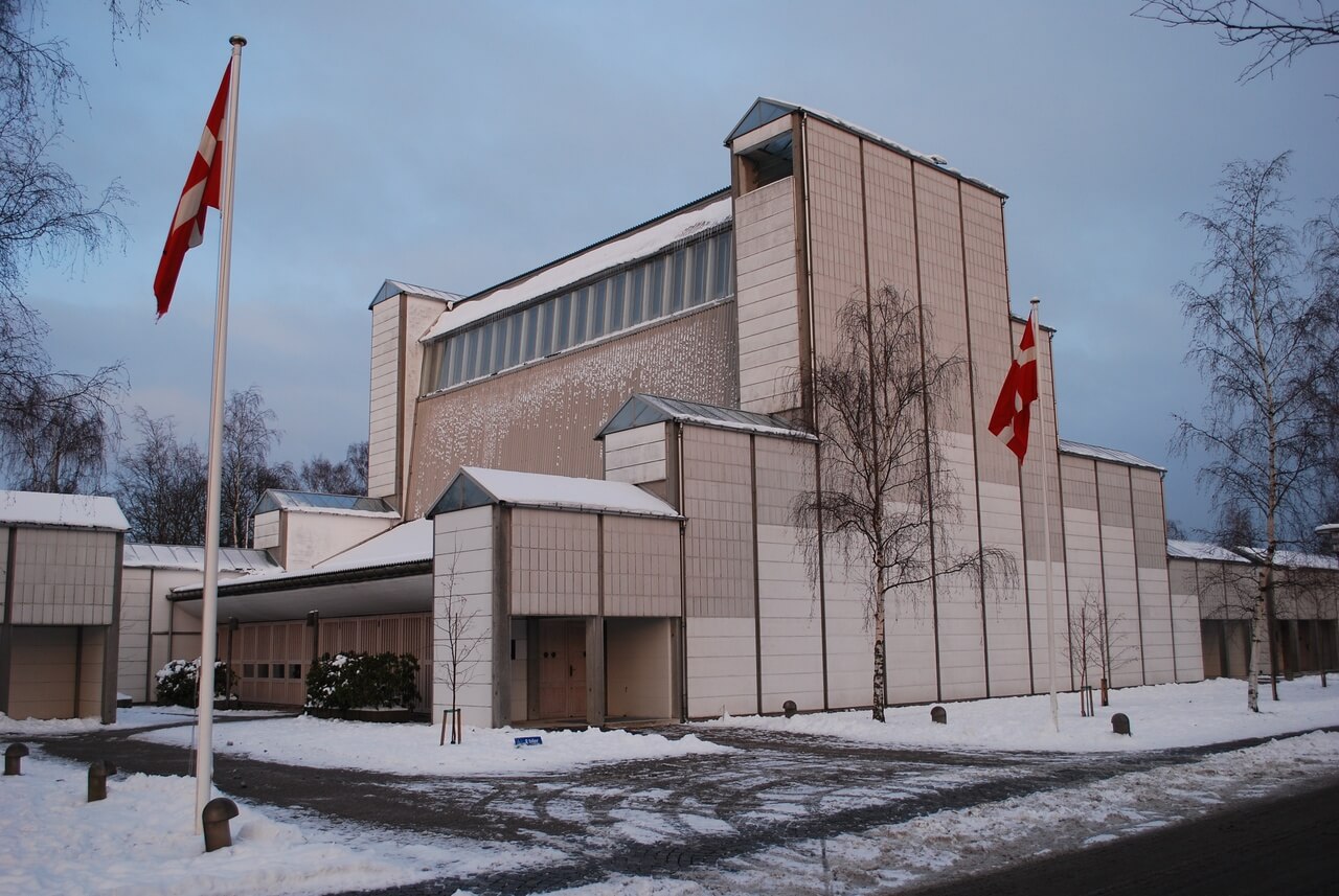 Jørn Utzon - Bagsvaerd Church - foto Erik Christensen