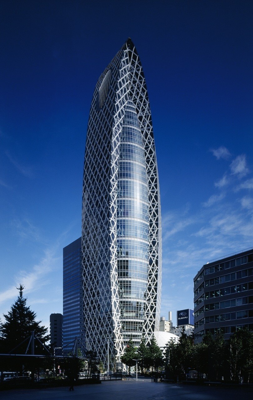 Kenzo Tange - Mode Gakuen Cocoon Tower - foto Koji Horiuchi