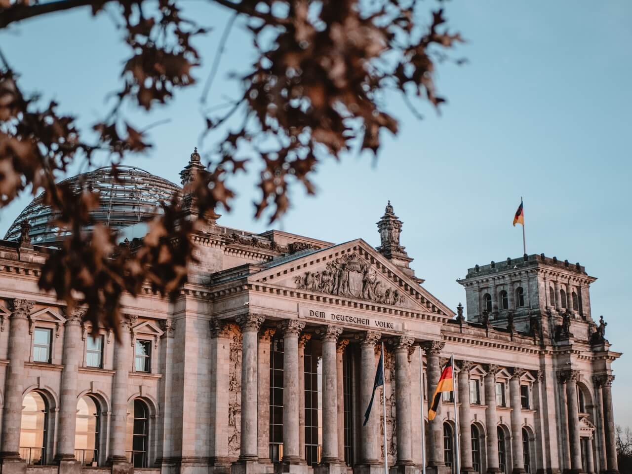 Reichstag Bundestag - foto Yannic Kreß - Unsplash