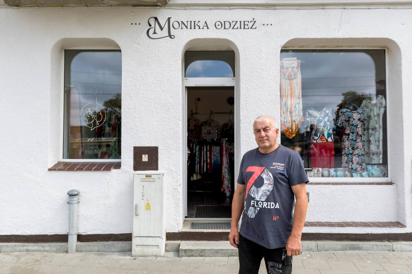 Nowe szyldy na ulicach Elbląga inicjatywa DobryZnak - Elpuch czyszczenie pierza