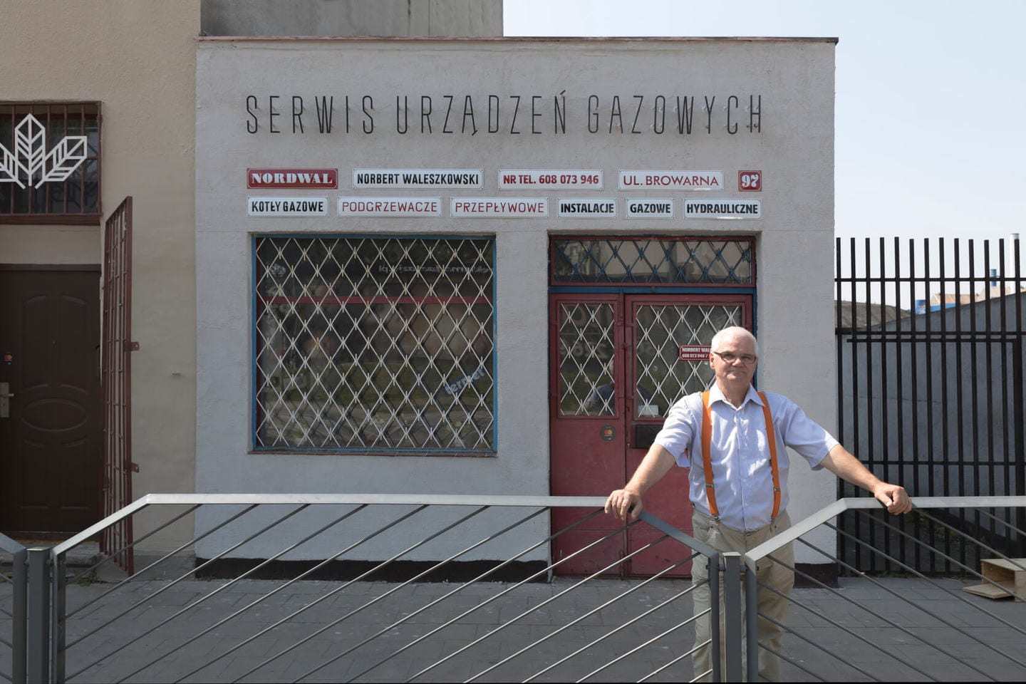 Nowe szyldy na ulicach Elbląga inicjatywa DobryZnak - witryna serwis urządzeń gazowych
