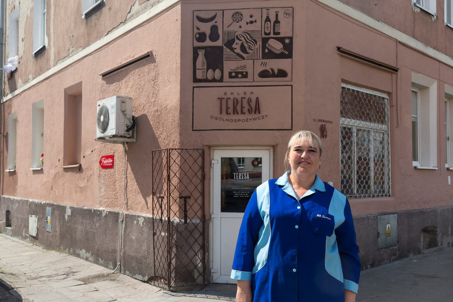 Nowe szyldy na ulicach Elbląga inicjatywa DobryZnak - sklep ogólnospożywczy Teresa