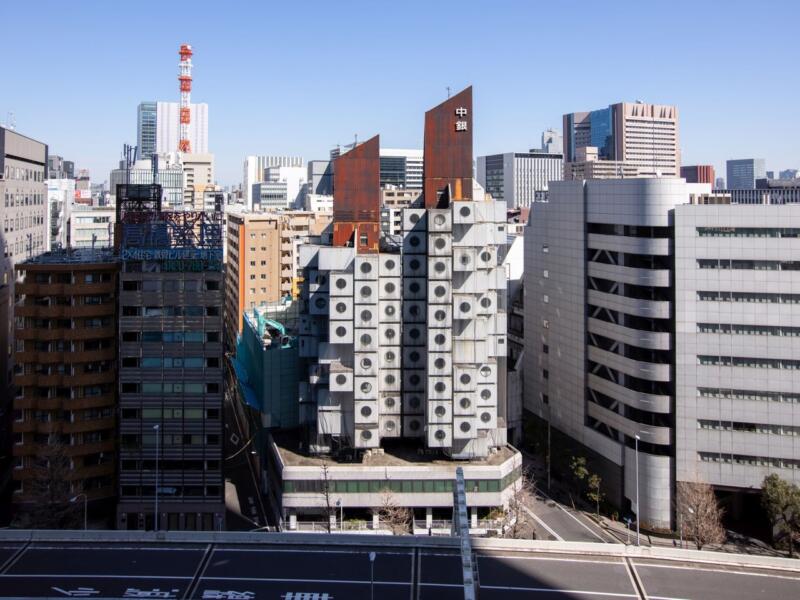 Nowoczesna architektura Tokio: ikoniczna kapsułowa wieża.