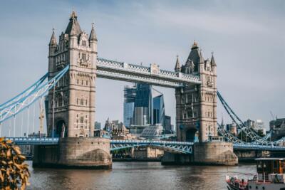 Tower Bridge – foto Charles Postiaux - Unsplash