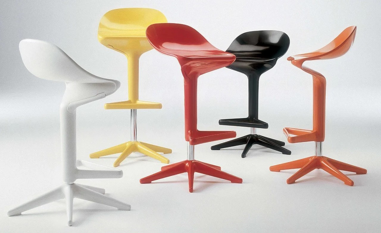 Stołek barowy Spoon dla Kartell - projekt Antonio Citterio